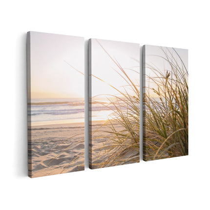 Canvas schilderij drieluik Strand En Duinen Tijdens Zonsondergang