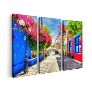 Canvas schilderij drieluik Kleurrijke Straat op het Eiland Kos, Griekenland