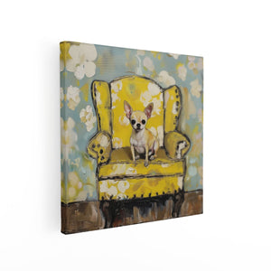 Canvas schilderij vierkant Chihuahua in Gele Stoel