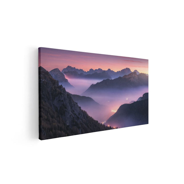Canvas schilderij vooraanzicht Bergen Landschap In Italië Tijdens Zonsondergang