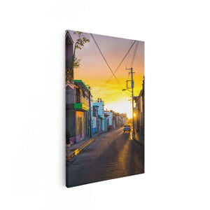 Canvas schilderij vooraanzicht Cuba Kleurrijke Huisjes bij Zonsondergang