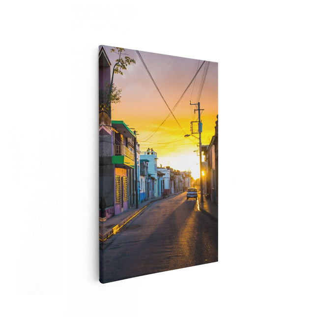Canvas schilderij vooraanzicht Cuba Kleurrijke Huisjes bij Zonsondergang