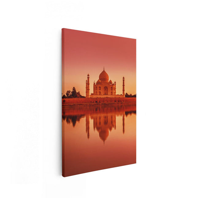 Canvas schilderij vooraanzicht Taj Mahal bij Zonsondergang