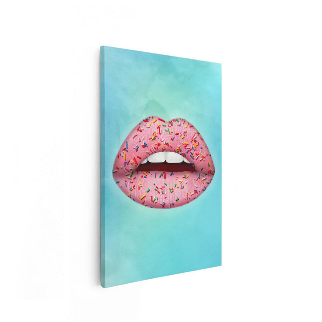 Canvas schilderij vooraanzicht Roze Lippen met Spikkels op een Blauw Achtergrond