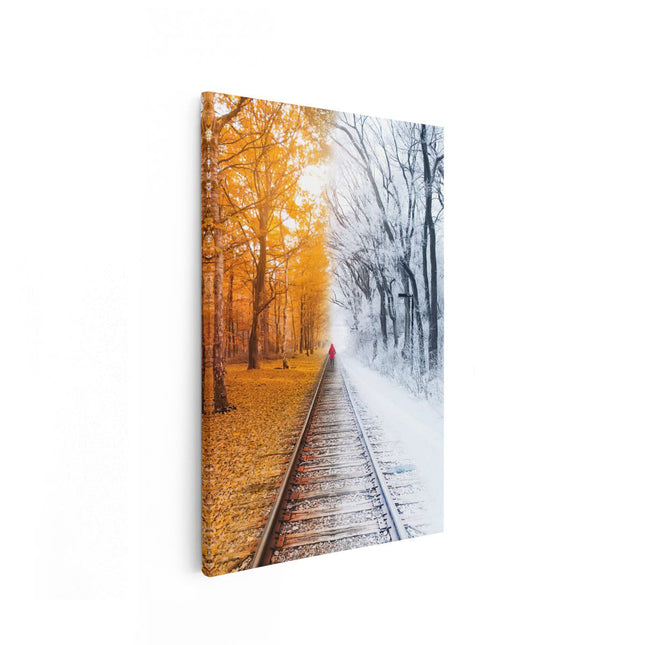 Canvas schilderij vooraanzicht Trein Rails in de Herfst en Winter