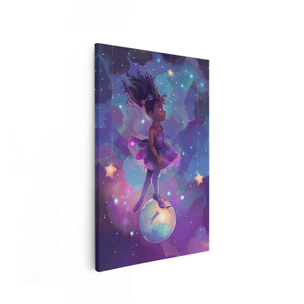 Canvas schilderij vooraanzicht Meisje in een Paarse Jurk Staat Bovenop een Maan