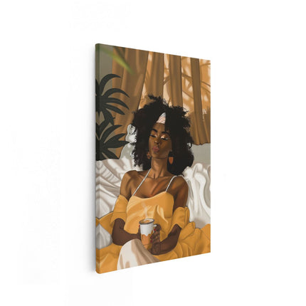 Canvas schilderij vooraanzicht Vrouw in een Gele Jurk Liggend in Bed met een Kopje Koffie