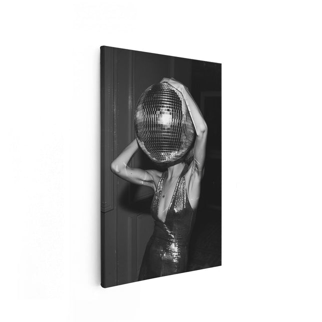 Canvas schilderij vooraanzicht Vrouw die een Discobal Vasthoudt