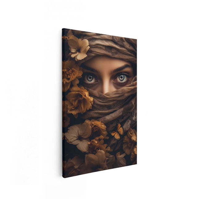 Canvas schilderij vooraanzicht Vrouw met Blauwe Ogen en een Vlinder op haar Gezicht