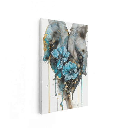 Canvas schilderij vooraanzicht Twee Handen met Blauwe Bloemen