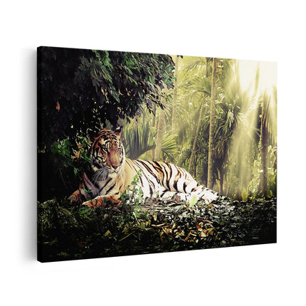 Canvas schilderij vooraanzicht Tijger In De Jungle Met Zonneschijn