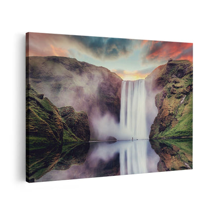 Canvas schilderij vooraanzicht Waterval Met Een Weerspiegeling In Het Water