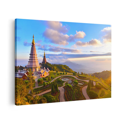 Canvas schilderij vooraanzicht Pagode Tempels in de Inthanon Berg in Thailand