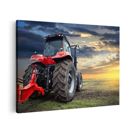 Canvas schilderij vooraanzicht Rode Tractor bij Zonsondergang - Trekker