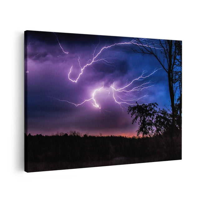 Canvas schilderij vooraanzicht Blikseminslagen in een Paarse Hemel - Onweer
