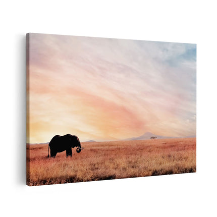 Canvas schilderij vooraanzicht Olifant in het Savanne Veld