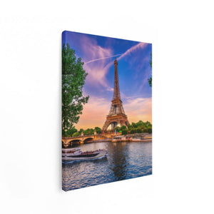 Canvas Schilderij Staand Eiffeltoren In Parijs Aan Het Water - Kleur