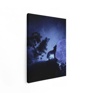 Canvas Schilderij Staand Huilende Wolf In Silhouet Bij Volle Maan