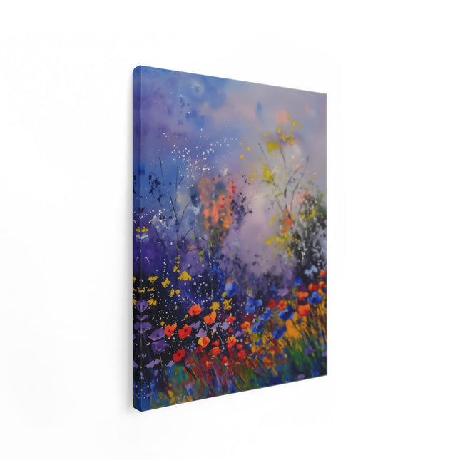 Canvas Schilderij Staand Kleurrijke Bloemen in een Veld