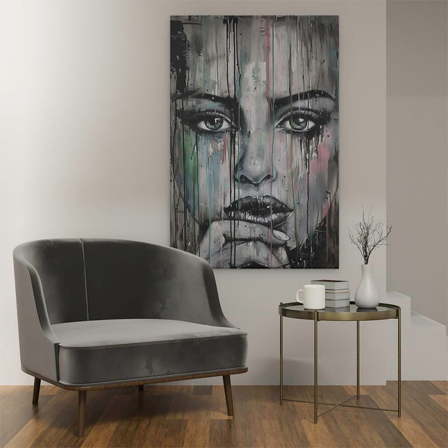 Canvas schilderij interieur Kunstwerk van een Vrouw met Druipende Verf op haar Gezicht
