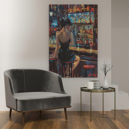 Canvas schilderij interieur Vrouw zit aan een Bar