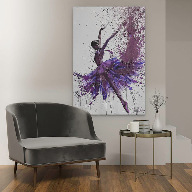 Canvas schilderij interieur Ballerina Springt in Paarse Verfspatten