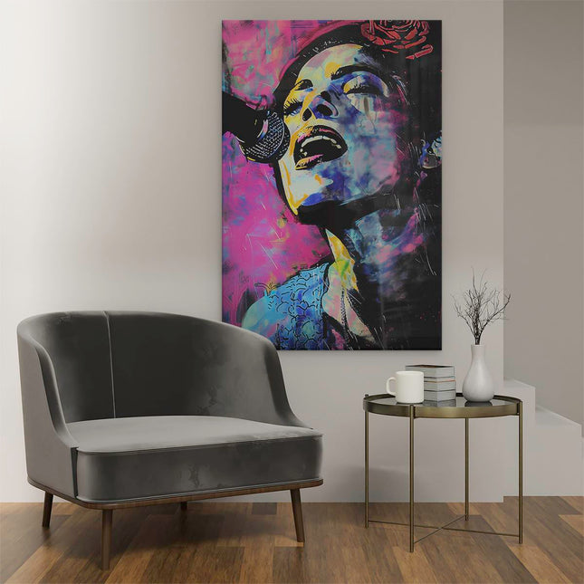 Canvas schilderij interieur Vrouw Zingt in een Microfoon