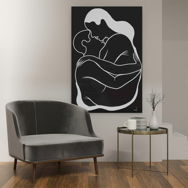 Canvas schilderij interieur Vrouw Knuffelt een Man in Zwart Wit