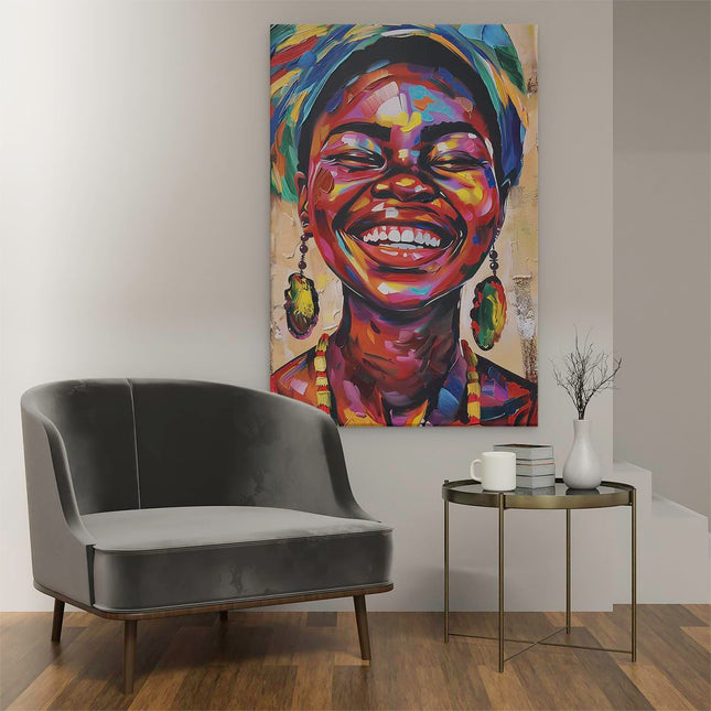 Canvas schilderij interieur Glimlachende Afrikaanse Vrouw die een Kleurrijke Tulband Draagt