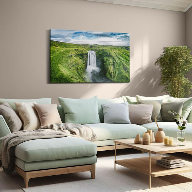 Canvas schilderij woonkamer Waterval In Het Groene Landschap