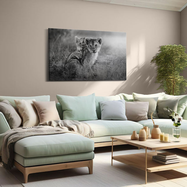 Canvas schilderij woonkamer Twee Leeuwen Welpen in het Wild - Zwart Wit