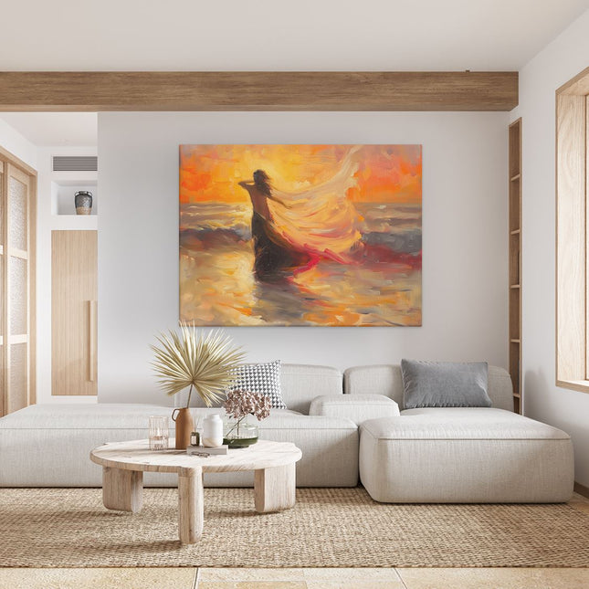 Canvas Schilderij Woonkamer Kunstwerk van een Vrouw die bij Zonsondergang op het Strand loopt