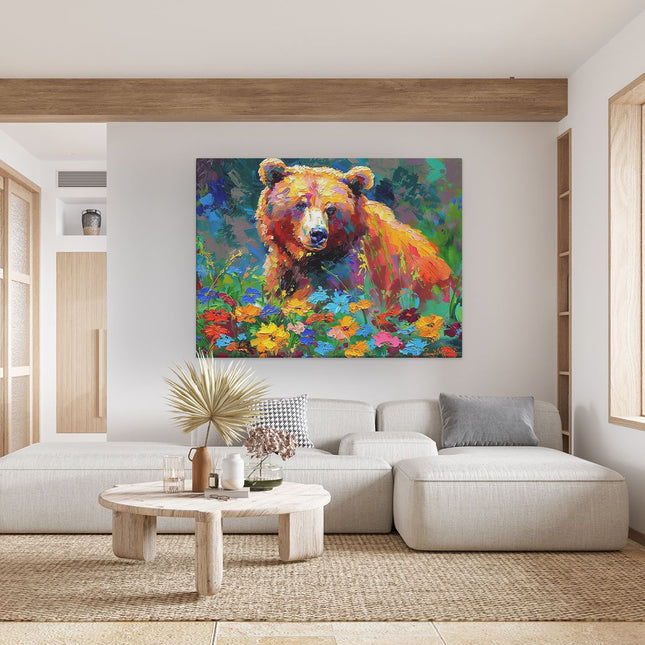 Canvas Schilderij Woonkamer Bruine Beer in een Veld met Bloemen