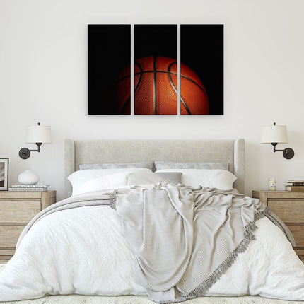 Drieluik schilderij slaapkamer Basketbal op een Zwarte Achtergrond