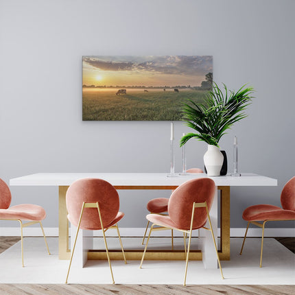 Canvas schilderij woonkamer Koeien In De Wei Tijdens Zonsopkomst 