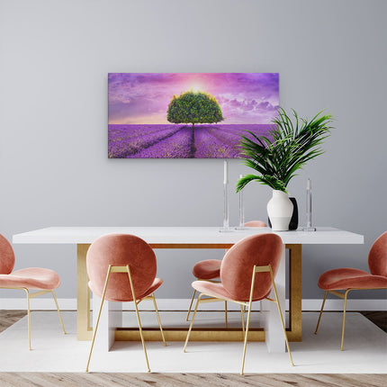 Canvas schilderij woonkamer Groene Boom In De Lavendel Bloemen