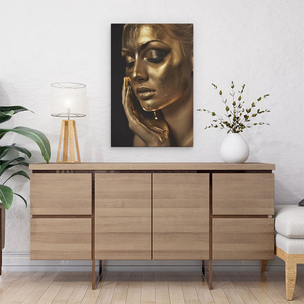 Canvas schilderij interieur Vrouw met een Gouden Gezichtsmasker