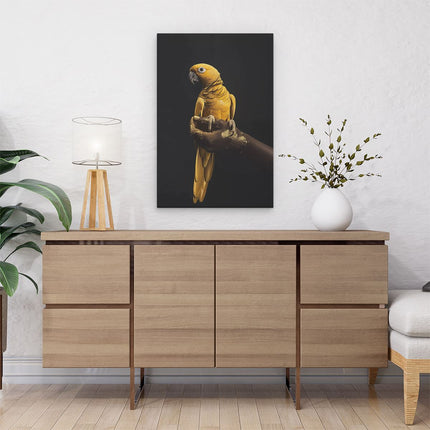 Canvas schilderij interieur Papegaai Zittend op Iemands Hand
