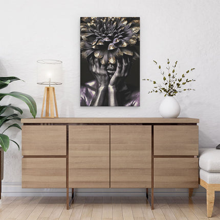 Canvas schilderij interieur Vrouw met een Bloem op haar Hoofd