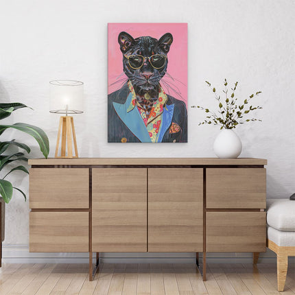 Canvas schilderij interieur Zwarte Panter met een Zonnebril en een Pak