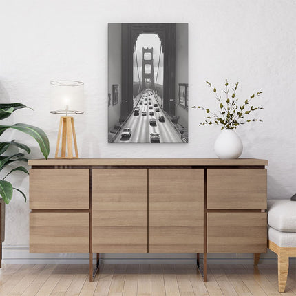 Canvas schilderij interieur Zwart Wit Beeld van Auto's die over de Golden Gate Bridge Rijden