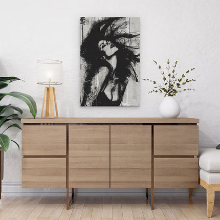 Canvas schilderij interieur Zwart Wit Beeld van een Vrouw met haar Haren Wapperend in de Wind