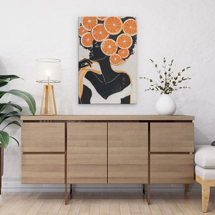 Canvas schilderij interieur Vrouw met Stukjes Sinaasappel op haar Hoofd