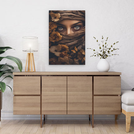 Canvas schilderij interieur Vrouw met Blauwe Ogen en een Vlinder op haar Gezicht