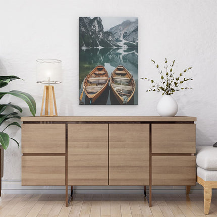 Canvas schilderij interieur Twee Houten Boten aan de Oever van een Meer