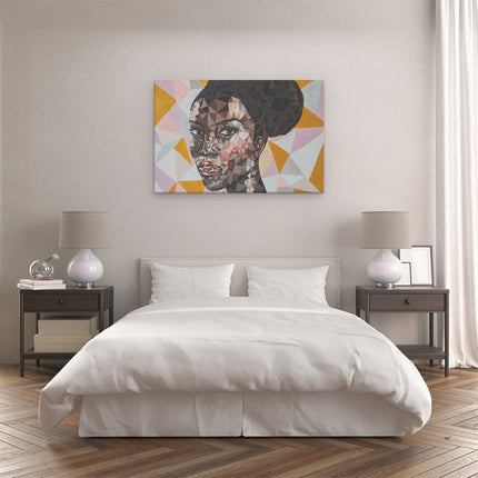 Canvas schilderij slaapkamer Afrikaanse Vrouw In Driehoekjes - Abstract