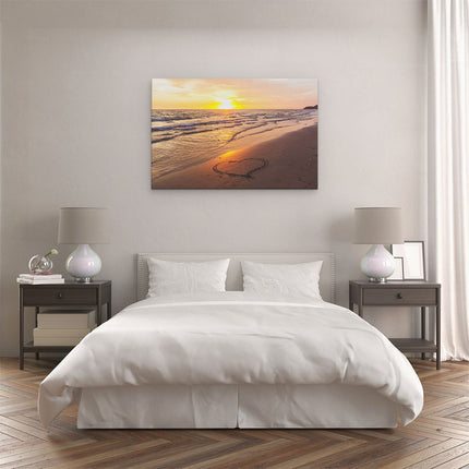 Canvas schilderij slaapkamer Zonsondergang Op Het Strand Met Een Hartje