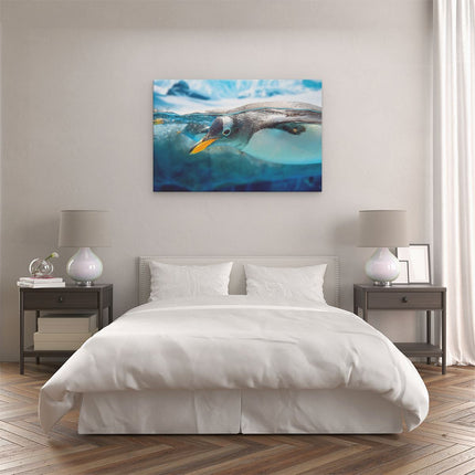 Canvas schilderij slaapkamer Pinguïn Zwemt Onder Water