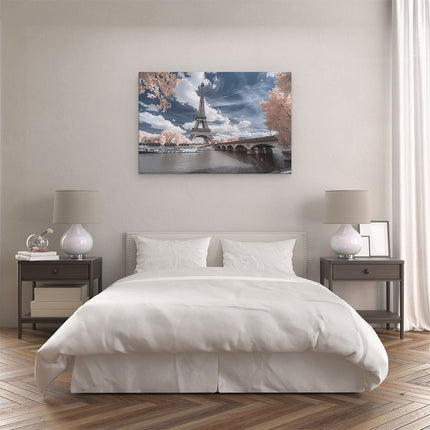 Canvas schilderij slaapkamer De Eiffeltoren in Infrarood
