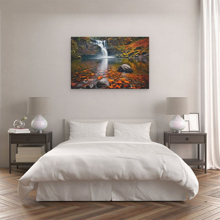 Canvas schilderij slaapkamer Waterval Omgeven door Herfstbladeren